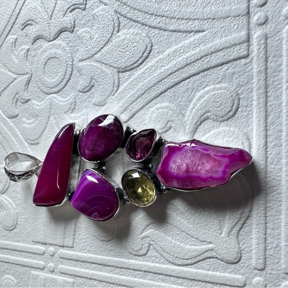Sold🛍️Gemstones Handmade Pendant Agate Dyed Multicolor Pink fuchsia, Barbie - Picture 6 of 12